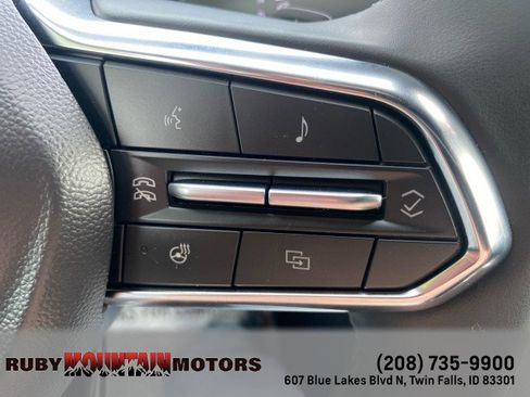 Used 2026 Chevrolet Equinox LT AWD/4WD image 16