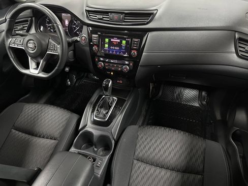 Used 2018 Nissan Rogue SV w/ Premium Package image 12