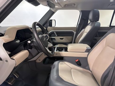 Used 2024 Land Rover Defender 110 X-Dynamic SE image 11