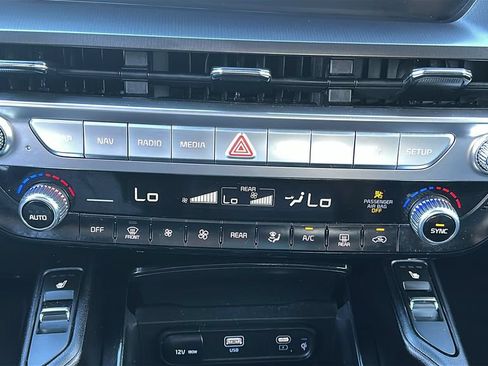 Used 2025 Kia Telluride S FWD image 26