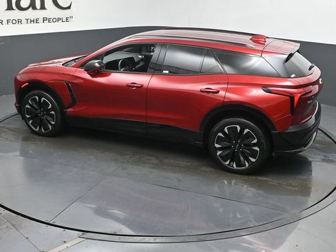 Certified 2024 Chevrolet Blazer EV RS AWD/4WD image 43