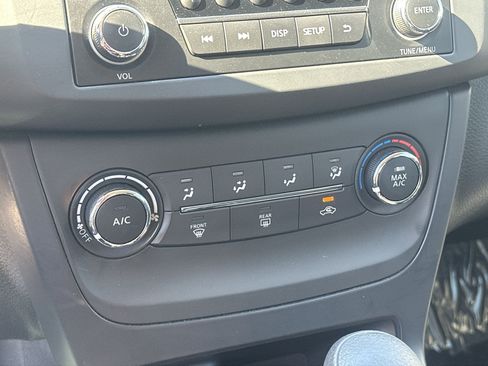 Used 2017 Nissan Sentra S image 16