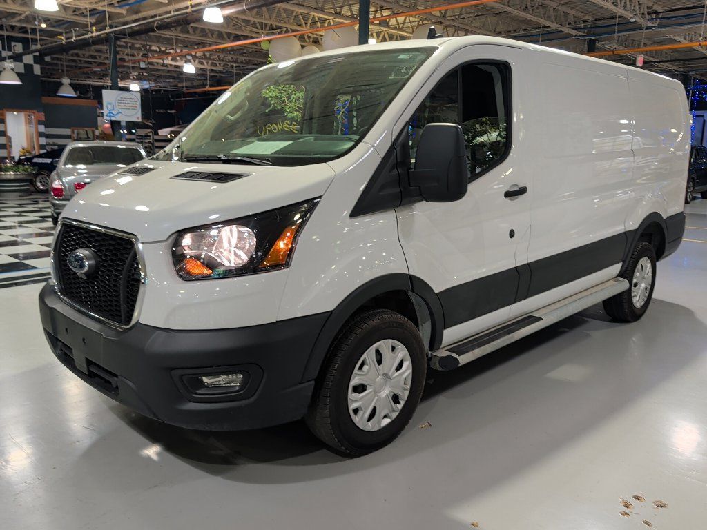 Used 2025 Ford Transit 250 Low Roof w/ Exterior Upgrade Package RWD image 3