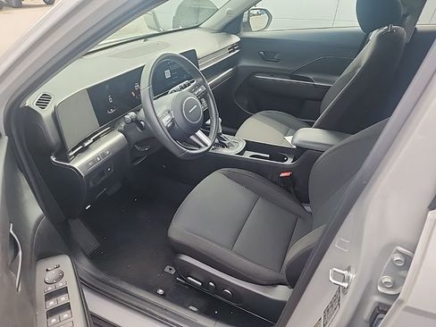 Used 2025 Hyundai Kona SEL FWD image 10