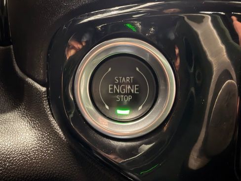 Used 2024 GMC Sierra 1500 Elevation image 37