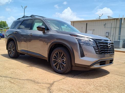 New 2026 Nissan Pathfinder SL FWD image 6