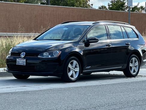 Used 2015 Volkswagen Golf TDI S FWD image 8