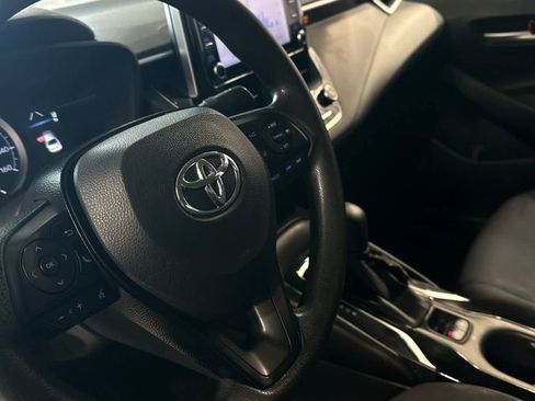 Used 2021 Toyota Corolla LE FWD image 14