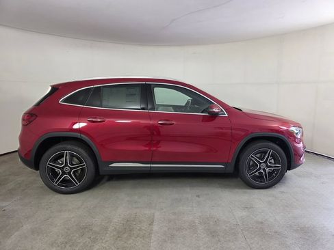 New 2026 Mercedes-Benz GLA 250 image 3