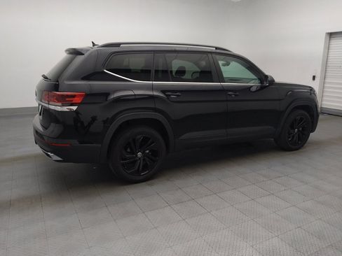 Used 2023 Volkswagen Atlas SE w/ Black Wheel Package FWD image 10