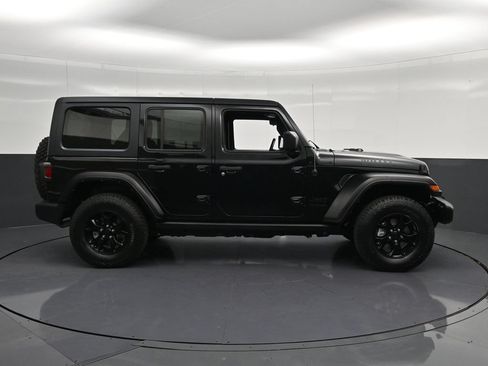 Used 2021 Jeep Wrangler Unlimited Sport AWD/4WD image 4