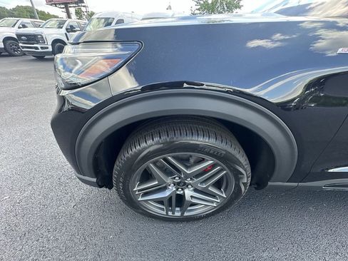 New 2026 Ford Explorer ST-Line AWD/4WD image 16