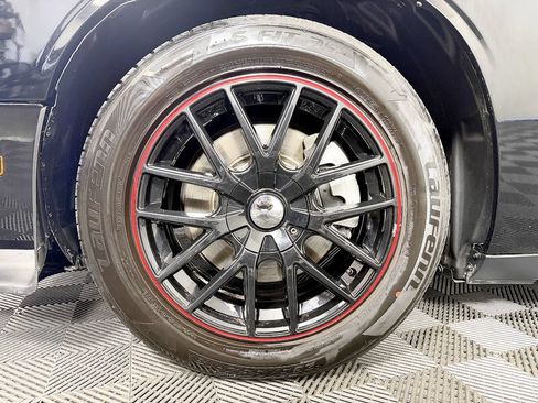 Used 2012 Dodge Challenger R/T RWD image 21