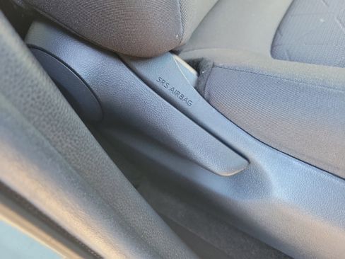 Used 2020 Toyota RAV4 XLE image 9