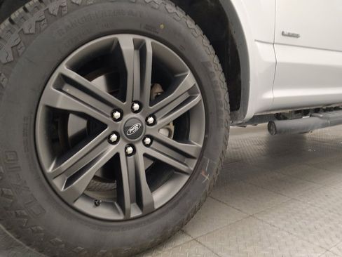 Used 2016 Ford F150 XLT w/ Equipment Group 302A Luxury RWD image 31