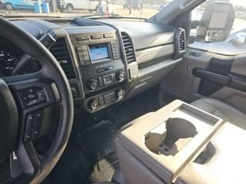 Used 2020 Ford F250 XL w/ Power Equipment Group AWD/4WD image 7