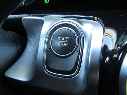 Used 2023 Mercedes-Benz EQB 300 4MATIC image 44