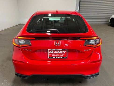 Used 2025 Honda Civic Sport image 4