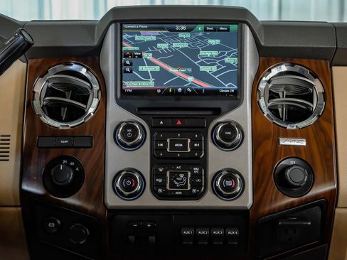 Used 2015 Ford F350 Lariat w/ Lariat Interior Package image 25