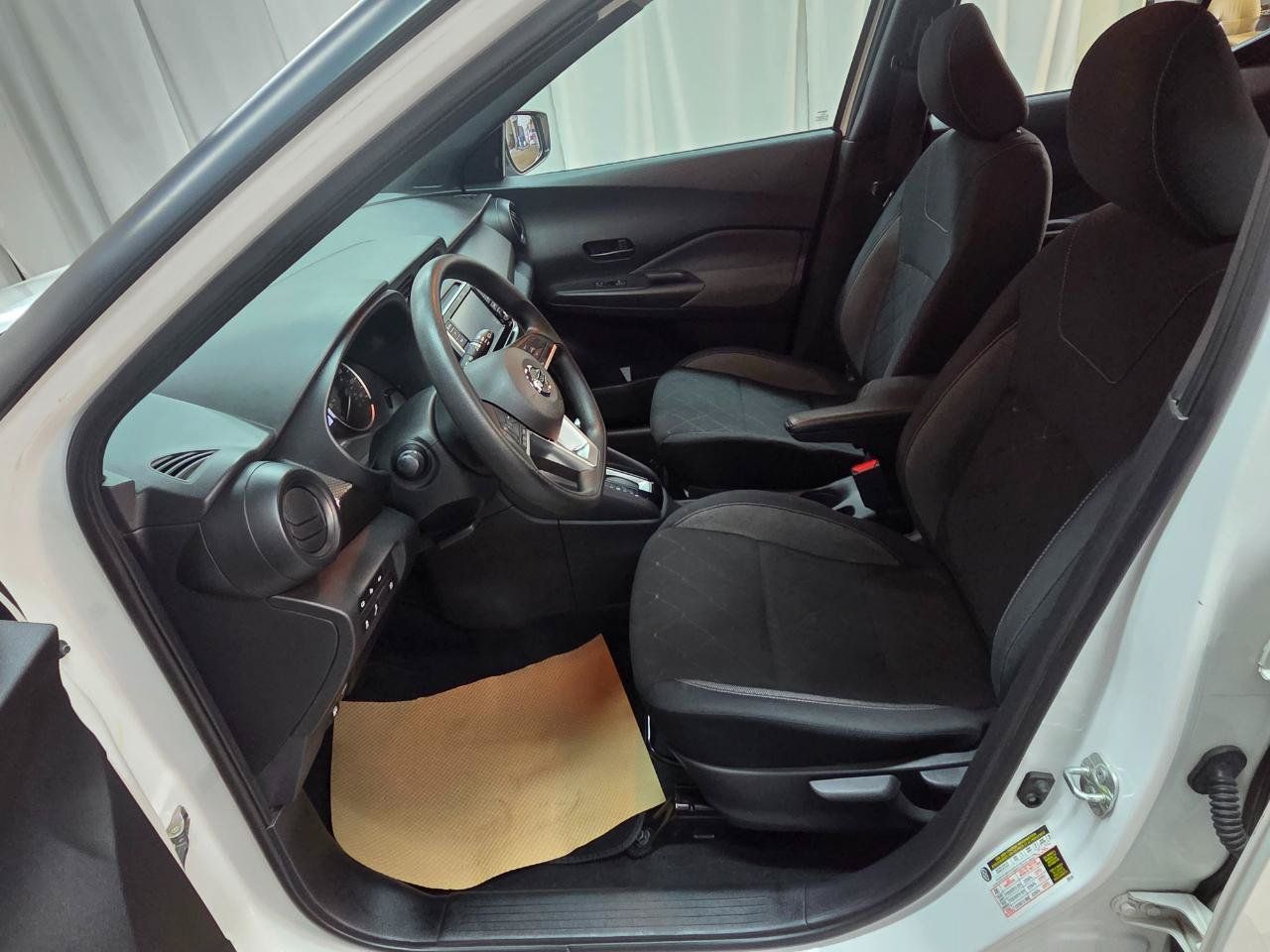 Used 2020 Nissan Kicks S FWD image 14