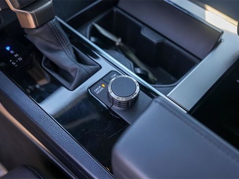 Used 2025 Toyota Sequoia SR5 image 22