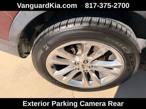 Used 2018 Ford Explorer XLT w/ Equipment Group 201A image 10