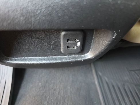 Used 2019 Cadillac XT5 AWD image 41