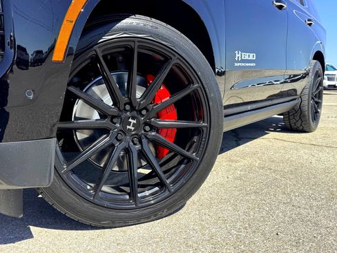 New 2026 Chevrolet Tahoe Premier AWD/4WD image 2