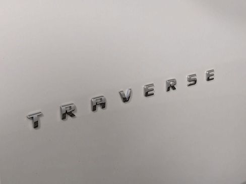 Used 2018 Chevrolet Traverse Premier image 10