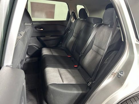 Used 2025 Nissan Rogue SV AWD/4WD image 13