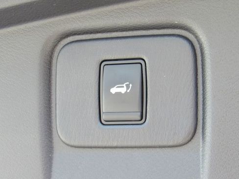 Used 2016 Nissan Murano Platinum w/ Platinum Technology Package FWD image 6