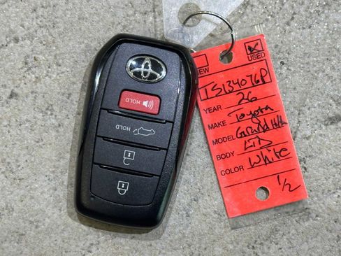 Certified 2026 Toyota Grand Highlander AWD image 33