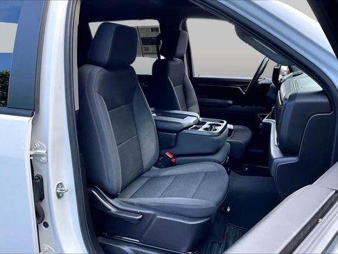 Used 2024 Chevrolet Silverado 2500 LT AWD/4WD image 8