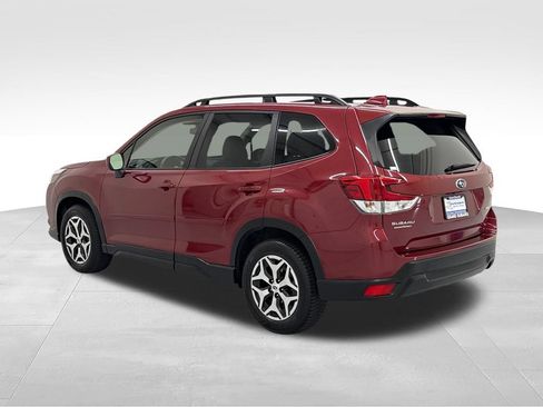 Used 2022 Subaru Forester Premium AWD/4WD image 6