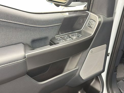 Used 2025 Ford F150 Lariat image 21