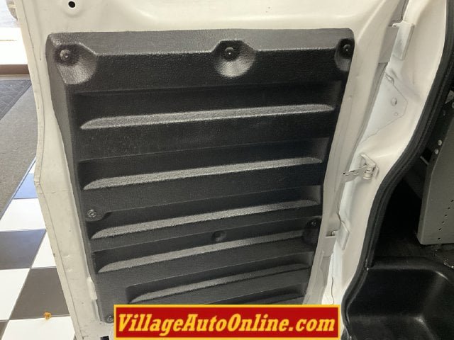Used 2017 Chevrolet Express 2500 RWD image 30