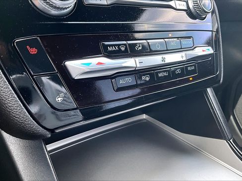 Used 2023 Ford Explorer ST-Line w/ Class IV Trailer Tow Package RWD image 34