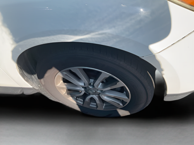 Used 2015 Nissan Pathfinder SV FWD image 5