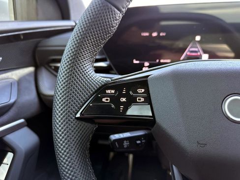 Used 2025 Audi SQ5 Premium Plus image 30