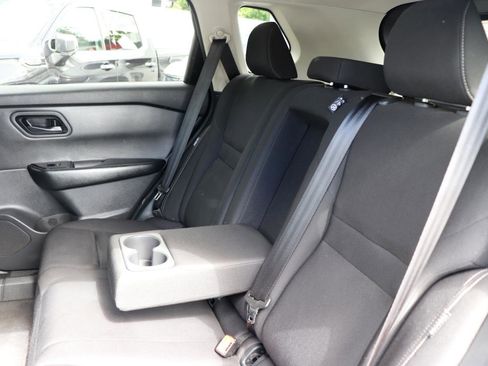 Used 2024 Nissan Rogue S AWD/4WD image 21