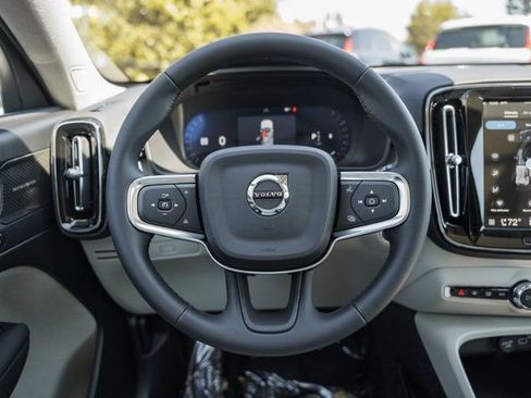 Used 2026 Volvo XC40 B5 Plus w/ Protection Package Premier AWD/4WD image 26