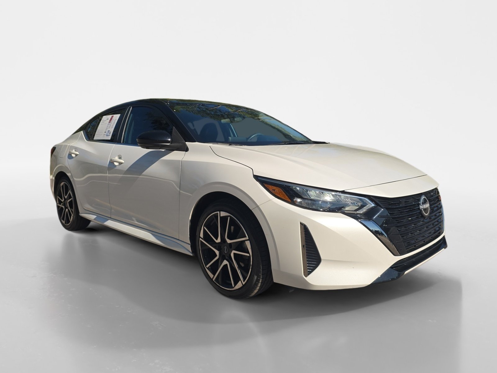 Certified 2025 Nissan Sentra SR w/ SR Premium Package FWD image 8