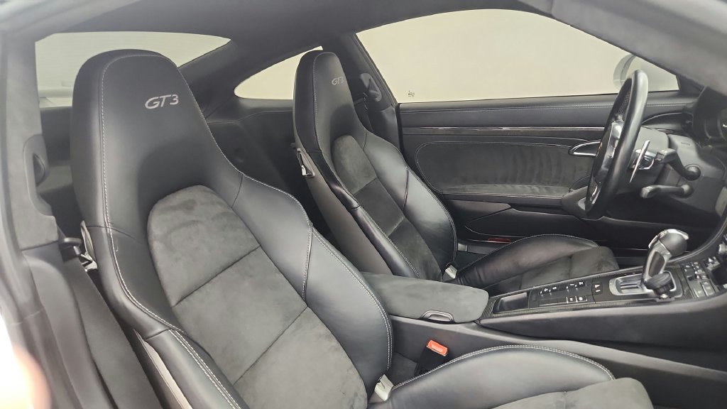Used 2015 Porsche 911 GT3 RWD image 16