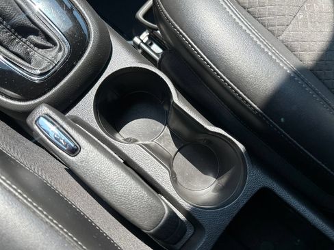 Used 2018 Buick Encore Sport Touring FWD image 31