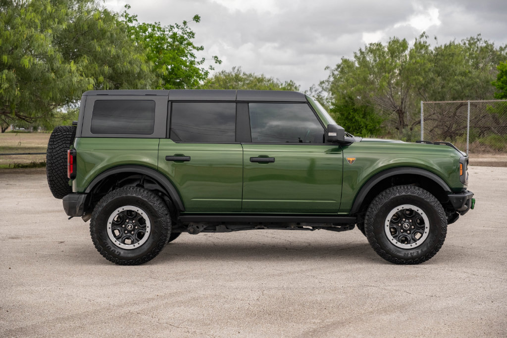 Certified 2024 Ford Bronco Badlands AWD/4WD image 9