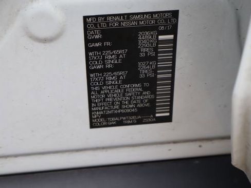 Used 2017 Nissan Rogue S FWD image 26