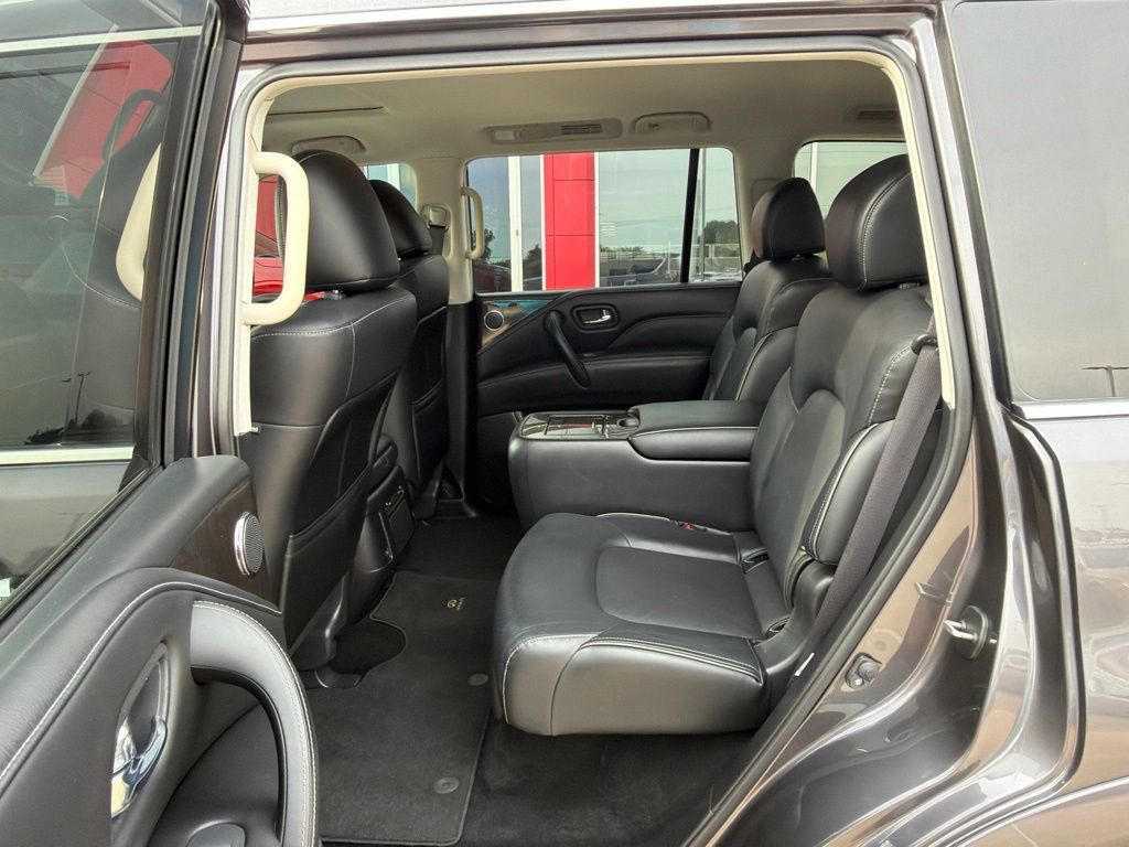 Used 2024 INFINITI QX80 Luxe RWD image 15