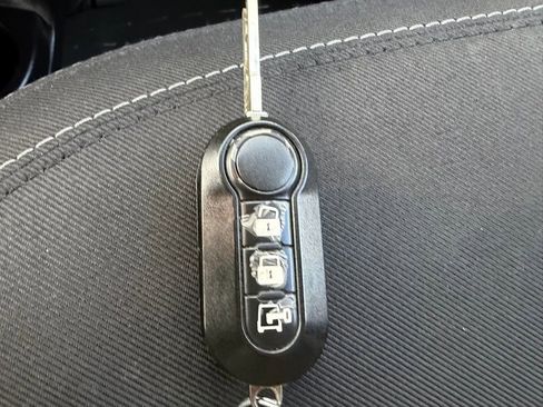 Used 2018 RAM ProMaster 2500 w/ Premium Appearance Group image 25