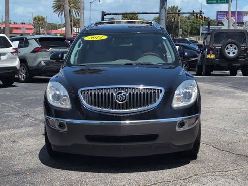 Used 2011 Buick Enclave CXL FWD image 2