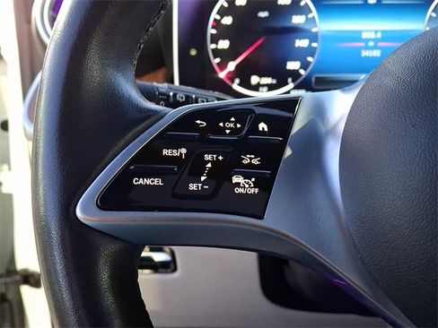 Used 2023 Mercedes-Benz GLC 300 4MATIC image 27